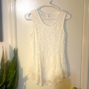 Mauve brand sleeveless lined lace white dressy top sz m